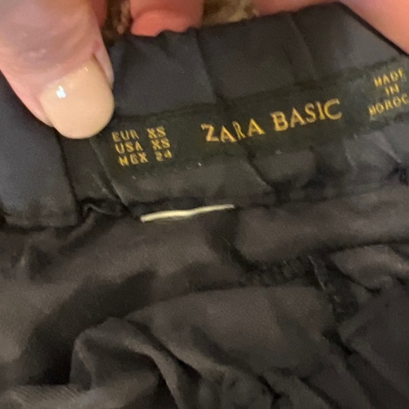 Zara Basic EUC navy Skater midi  style skirt. - Picture 6 of 8